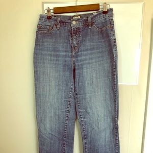 Levi 512 slimming jeans, size 10!